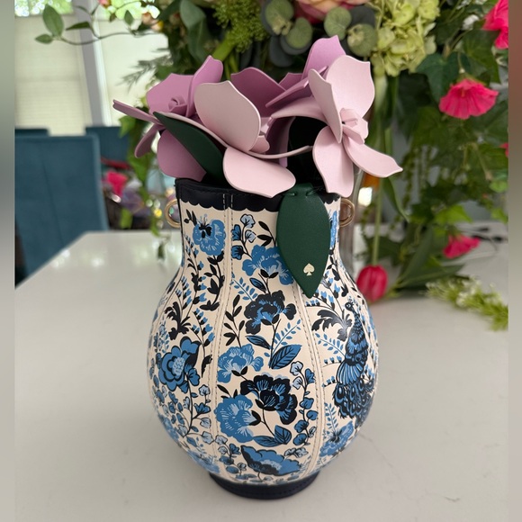 kate spade Handbags - 🥂SOLD🥂 Kate Spade Perfect Plume 3D Flower Vase Crossbody Bag Floral Purse NWT